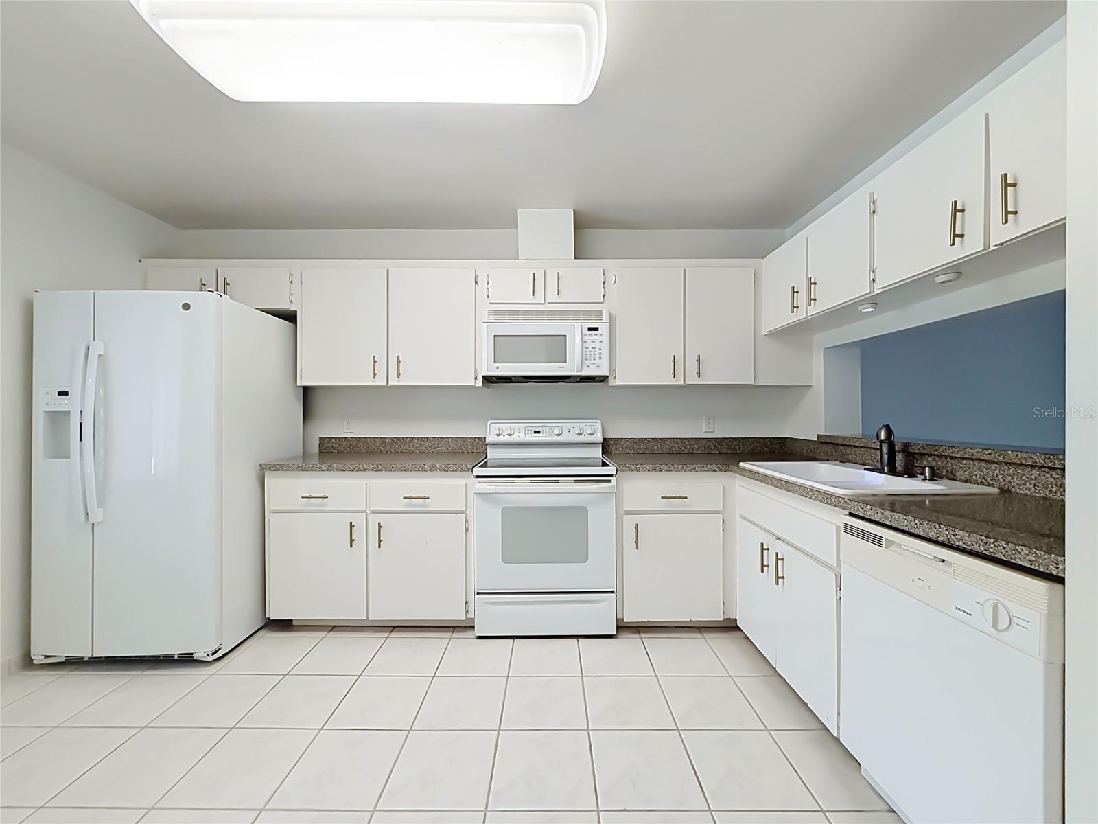 15 Escondido Ct #148 Property Photo 9