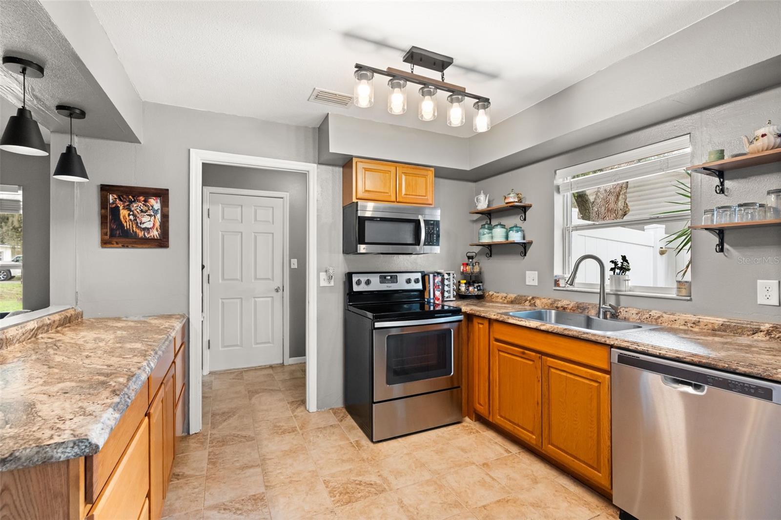 503 Dorothy Cir Property Photo 10
