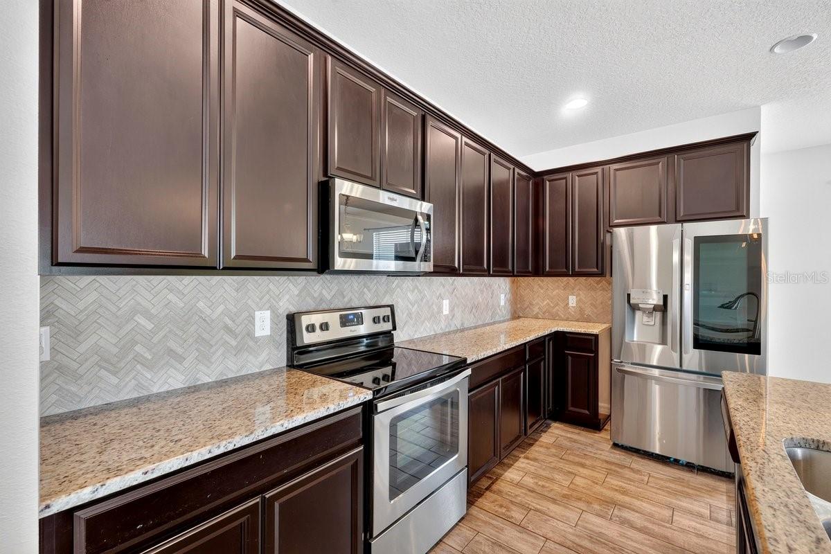 3833 Loon Ln Property Photo 2