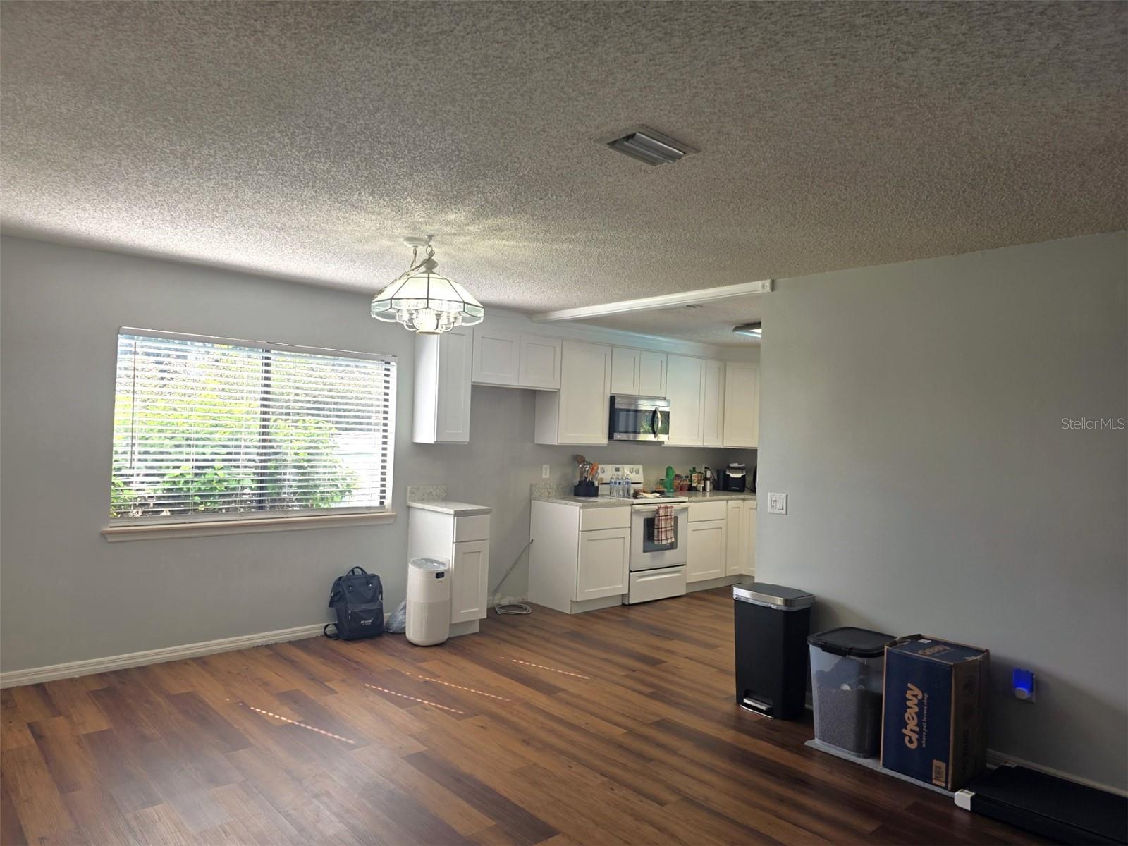 1040 W Village Green Rd Property Photo 16