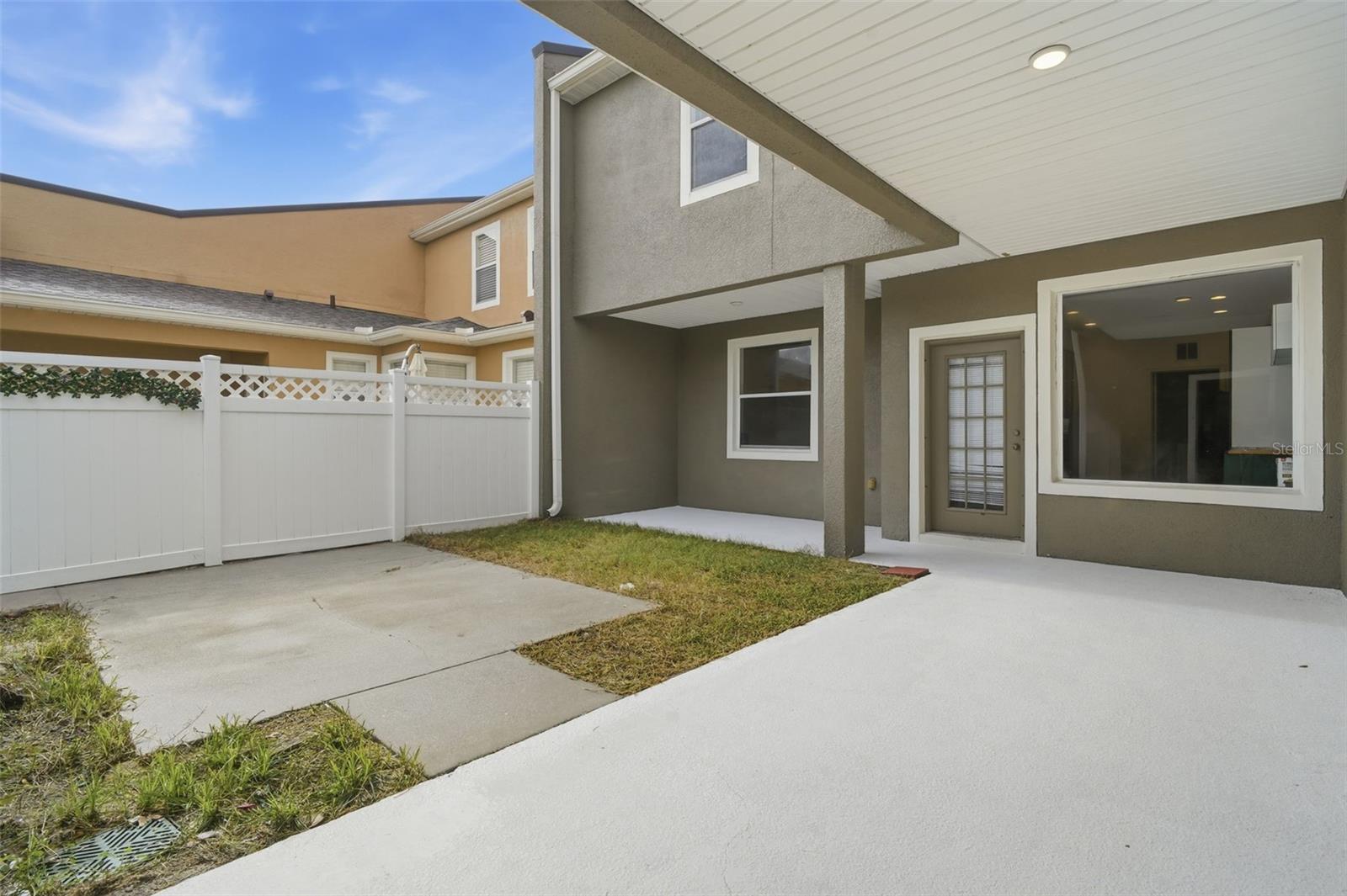 809 Wynbrook Ln Property Photo 6