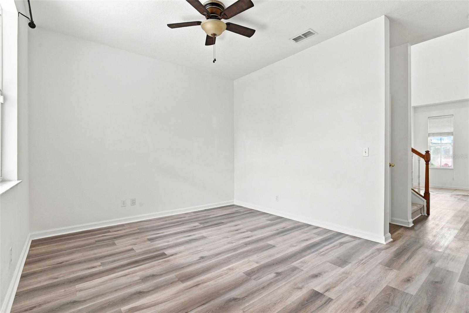 809 Wynbrook Ln Property Photo 12