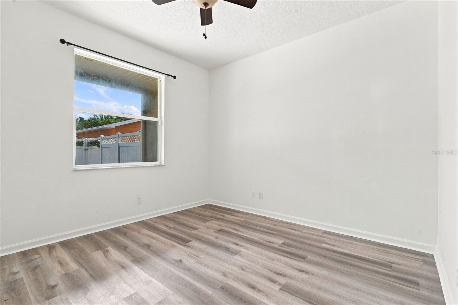 809 Wynbrook Ln Property Photo 13