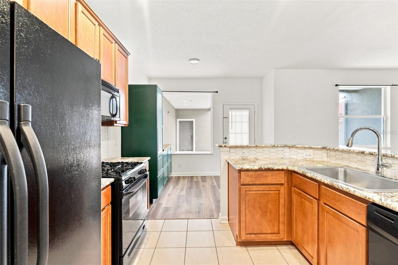 809 Wynbrook Ln Property Photo 15
