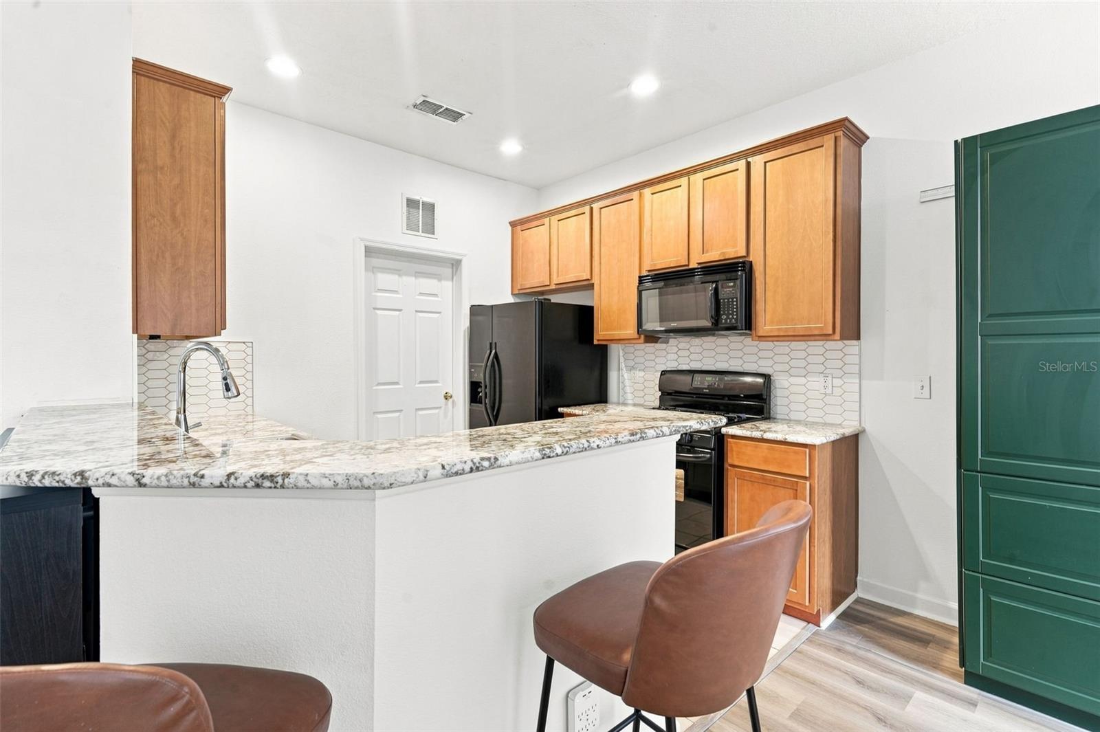 809 Wynbrook Ln Property Photo 16