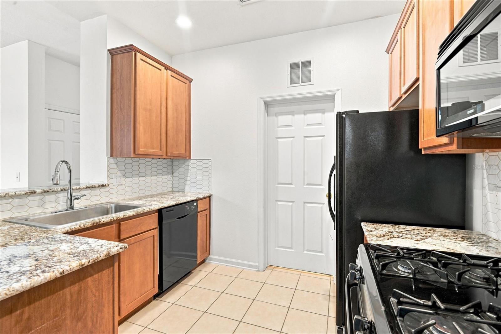 809 Wynbrook Ln Property Photo 18