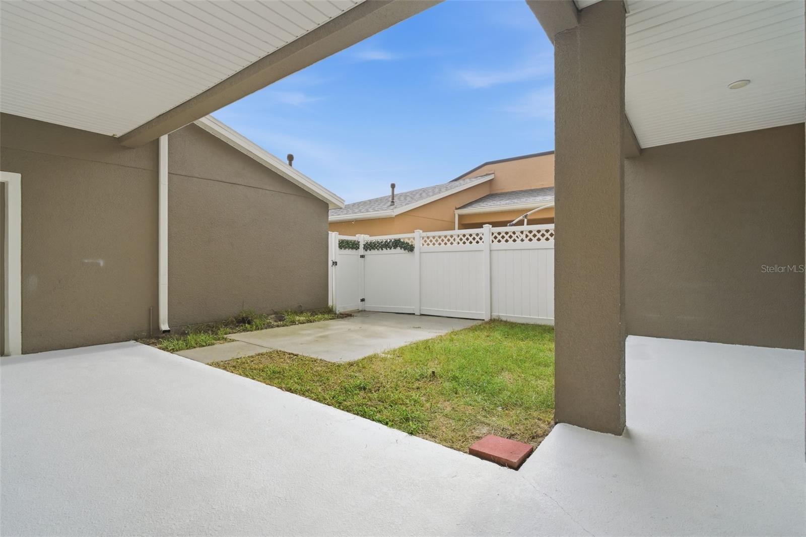 809 Wynbrook Ln Property Photo 32