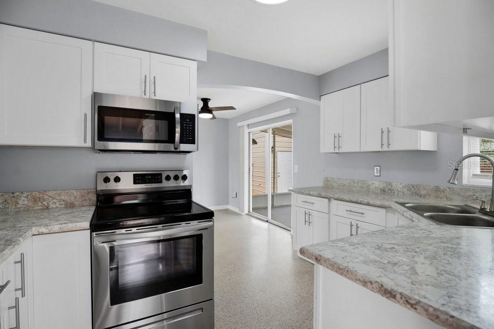 1109 Cobblestone Ave Property Photo 16