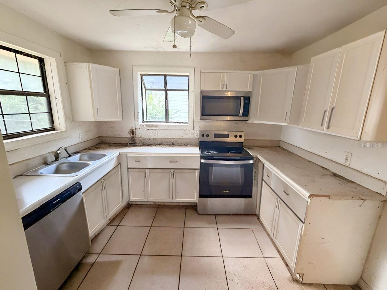 1427 Annapolis Ave Property Photo 4