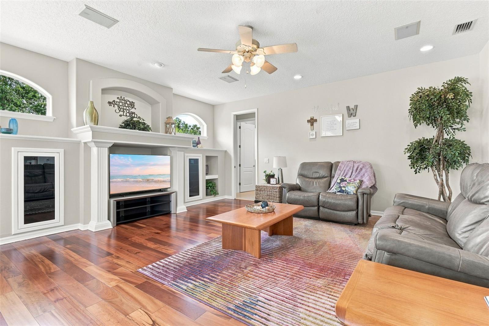 1681 Timber Edge Dr Property Photo 8