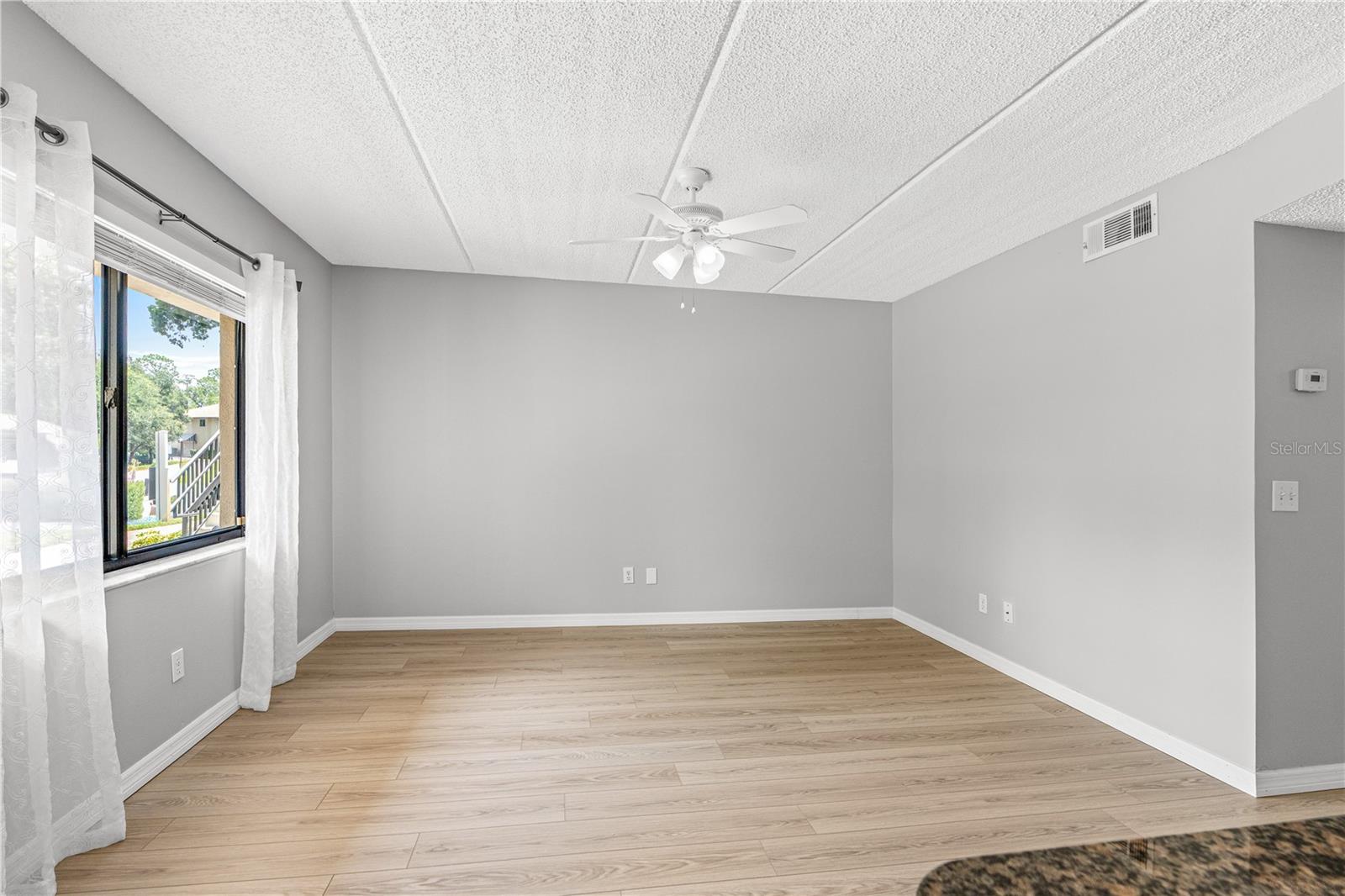 1601 Big Tree Rd #803 Property Photo 10