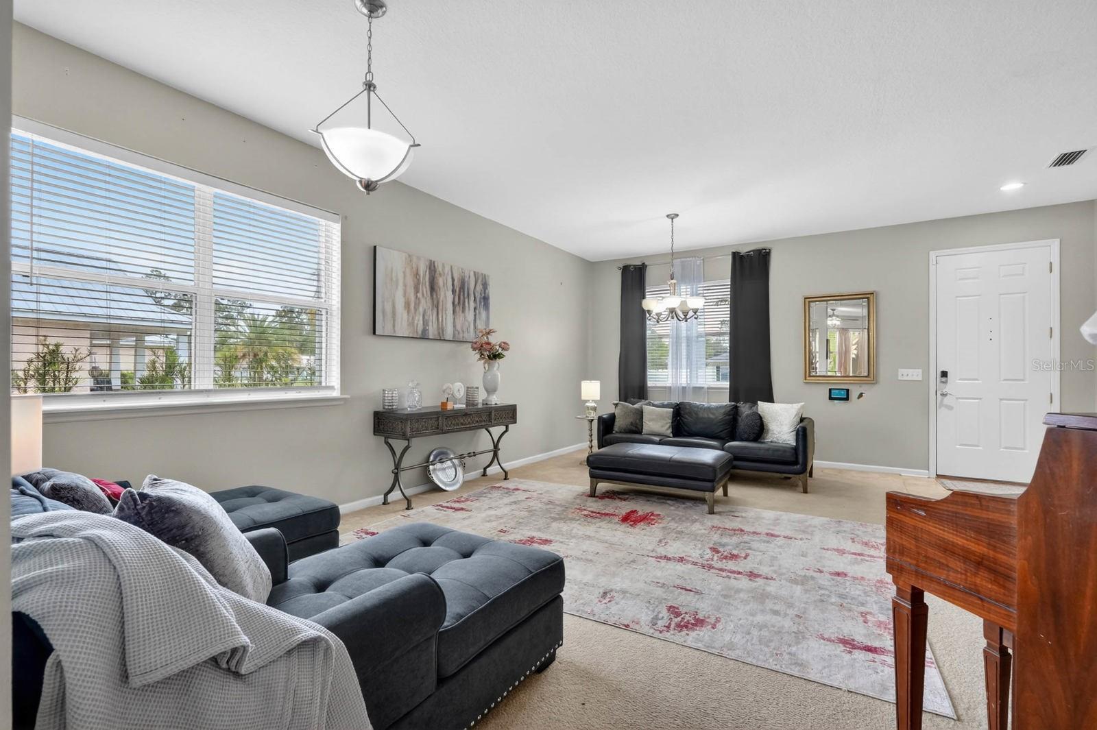 76 Universal Trl Property Photo 10