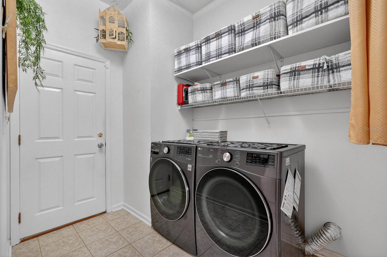 76 Universal Trl Property Photo 36