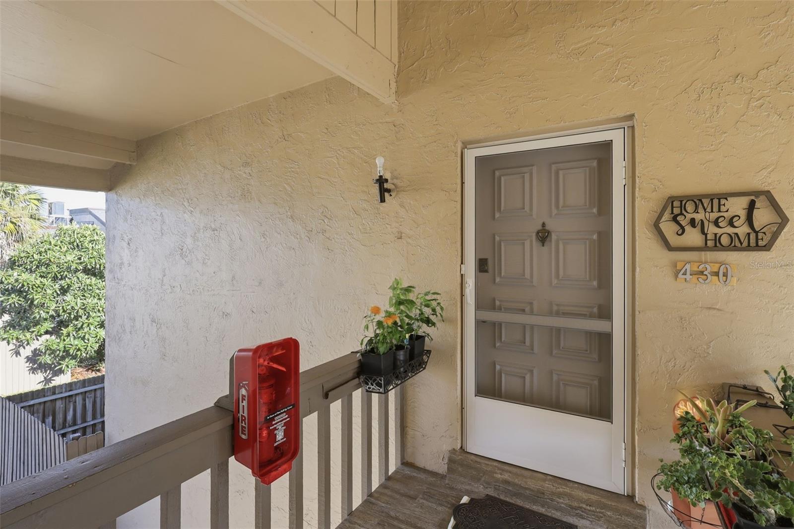 430 Windmeadows St Property Photo 6
