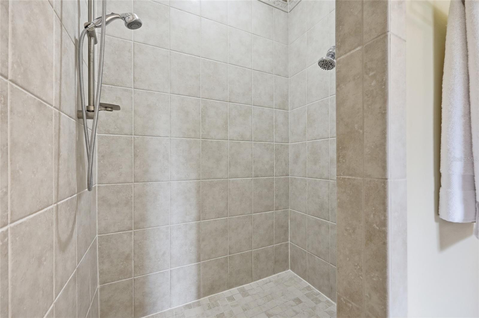 315 W Blue Water Edge Dr Property Photo 33