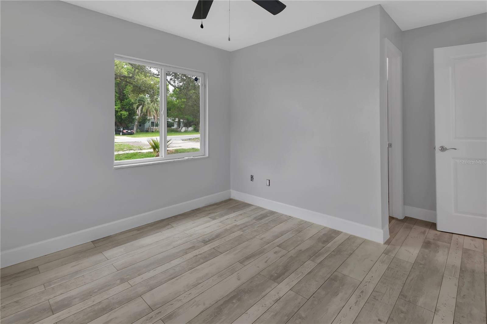 1532 N Normandy Blvd Property Photo 16