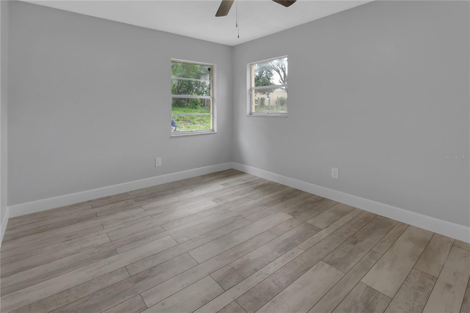 1532 N Normandy Blvd Property Photo 19