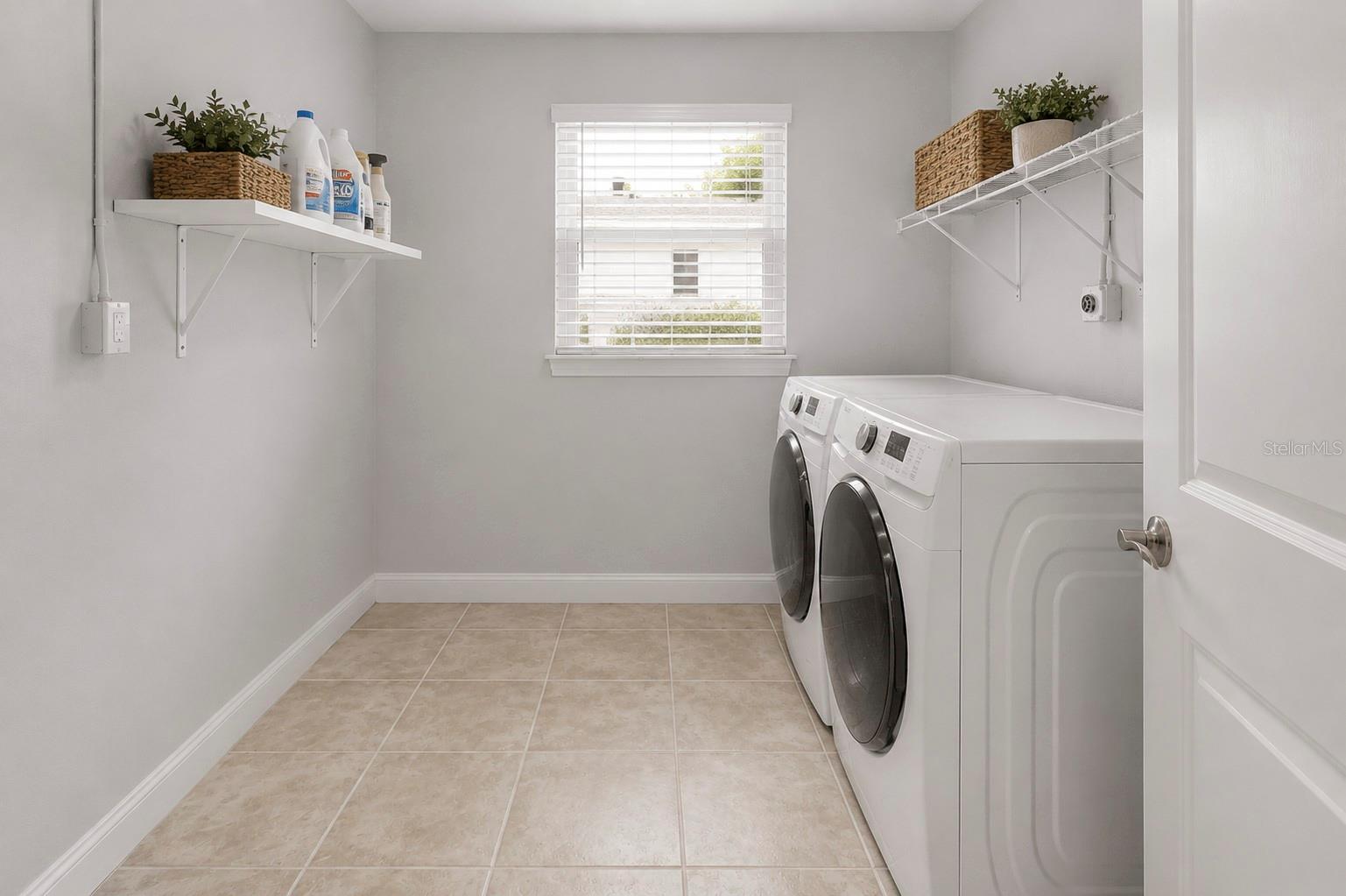 1532 N Normandy Blvd Property Photo 22