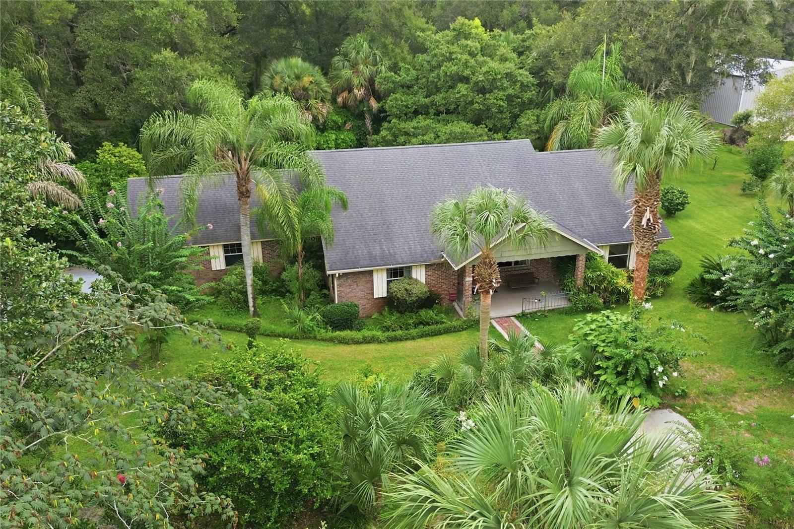 1925 Lady Bug Ln Property Photo 2