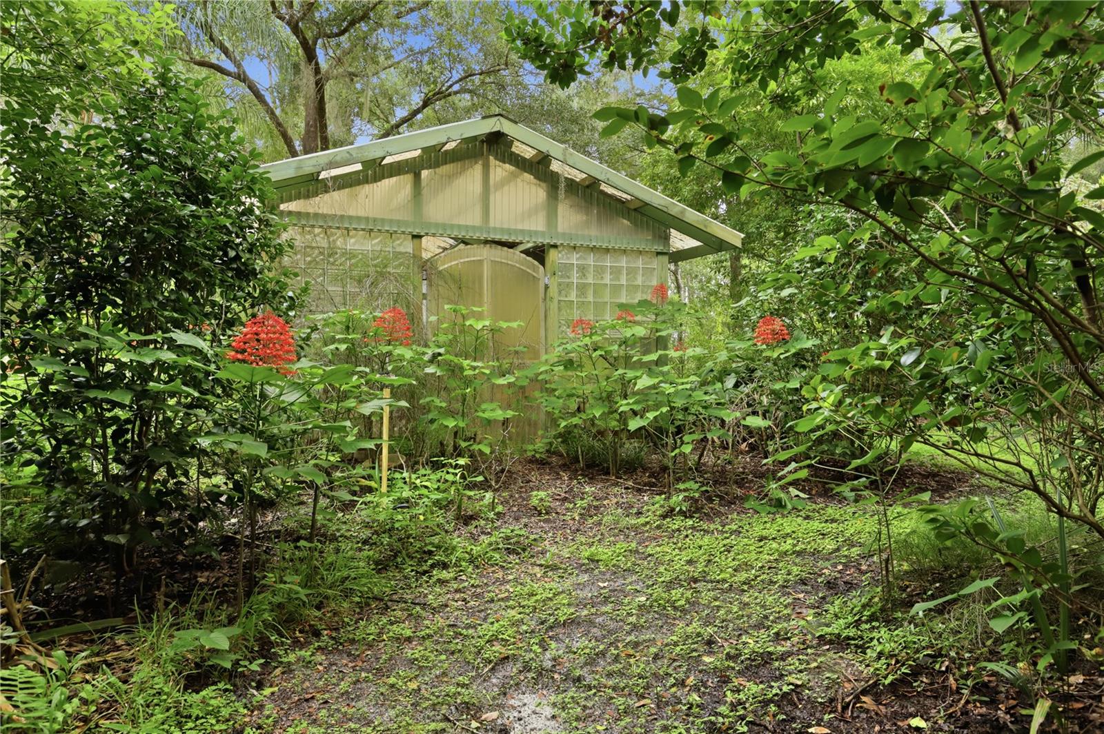 1925 Lady Bug Ln Property Photo 42