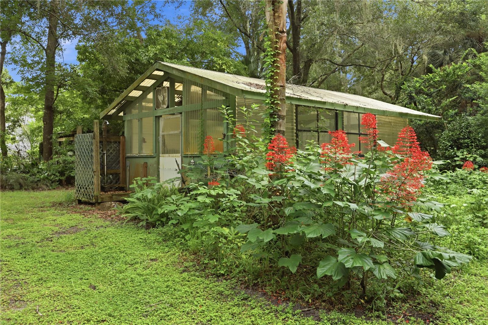 1925 Lady Bug Ln Property Photo 43