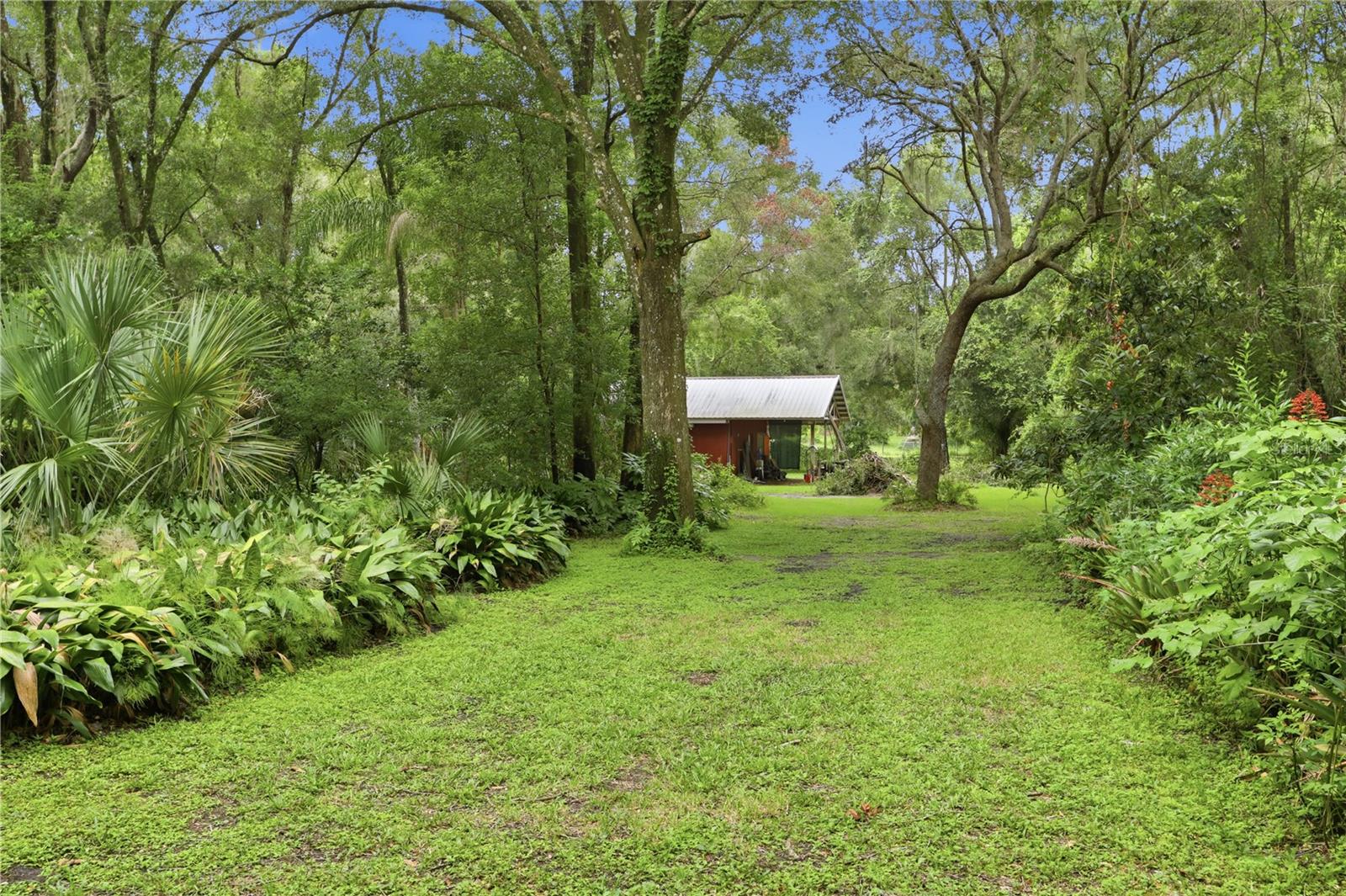 1925 Lady Bug Ln Property Photo 47