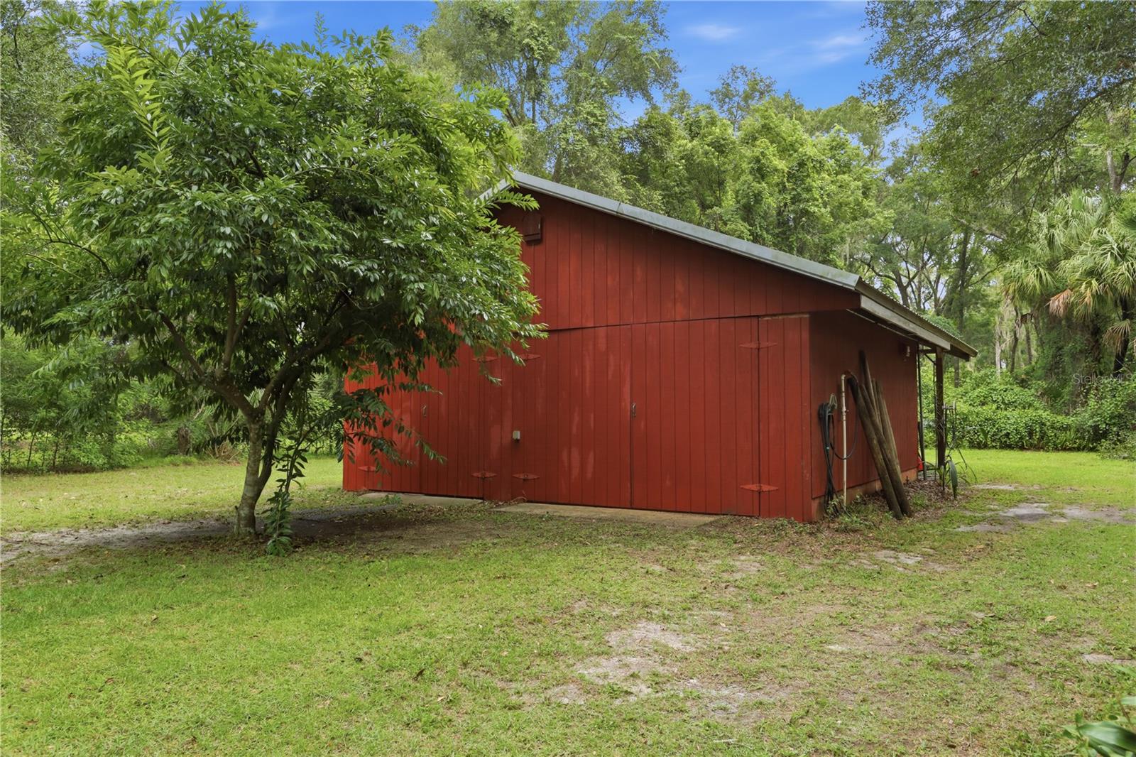 1925 Lady Bug Ln Property Photo 53