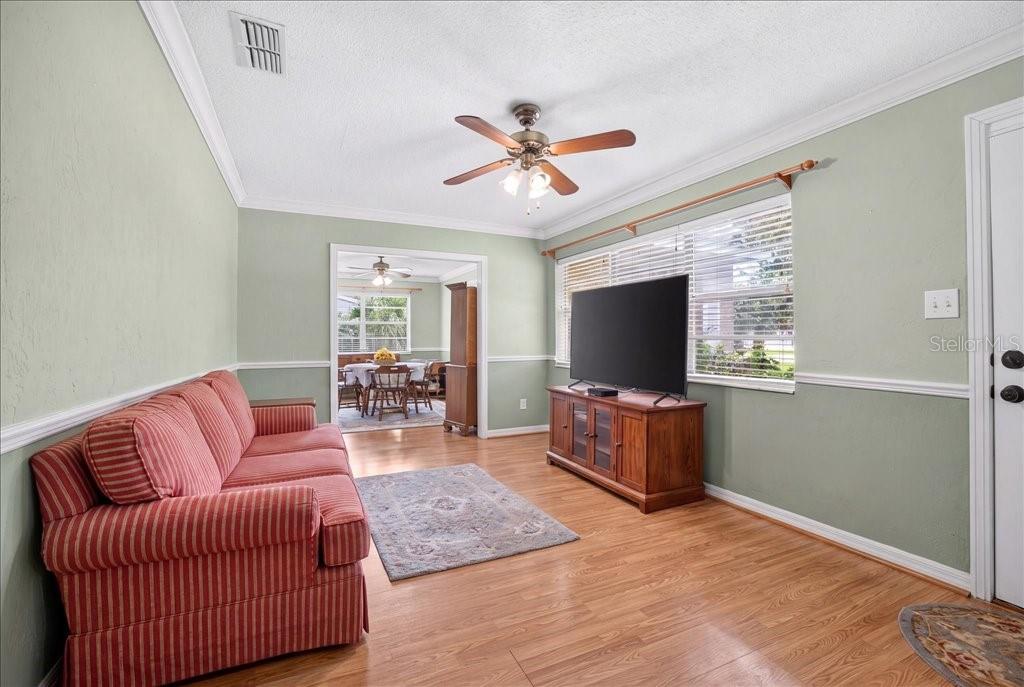 404 Pine Rd Property Photo 3