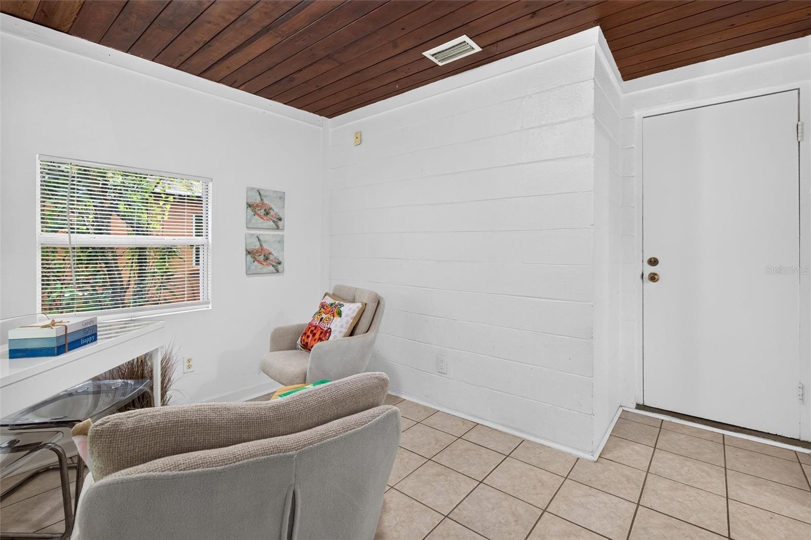 126 Harney St Property Photo 15