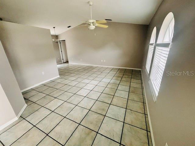2830 Ascot Ln Property Photo 5