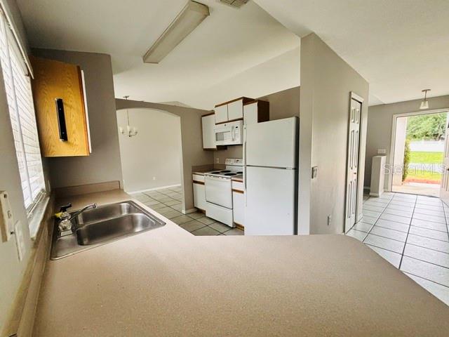 2830 Ascot Ln Property Photo 7