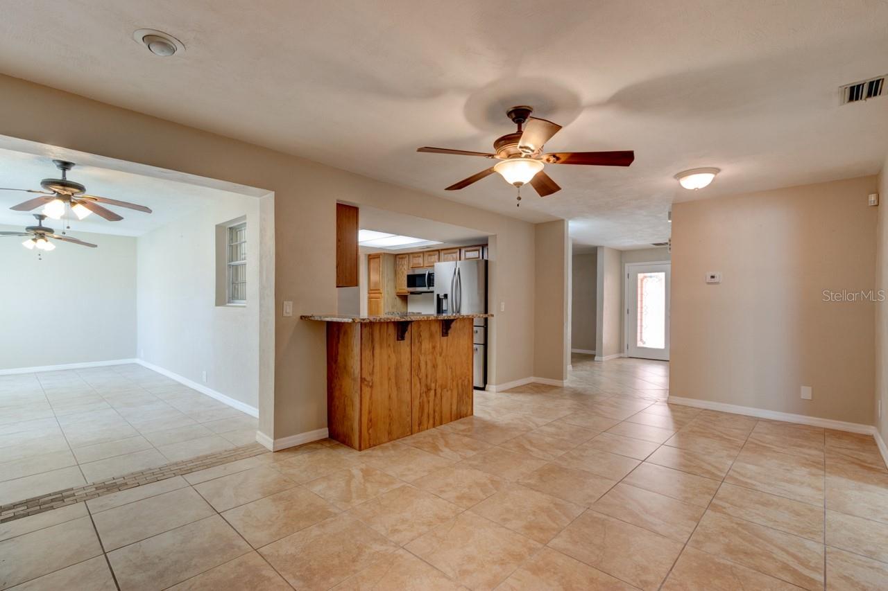 1013 Indian Oaks E Property Photo 20