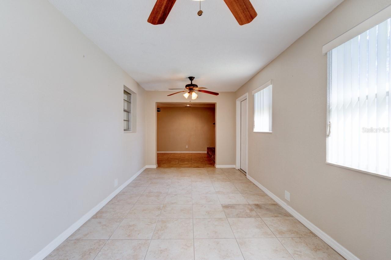 1013 Indian Oaks E Property Photo 22