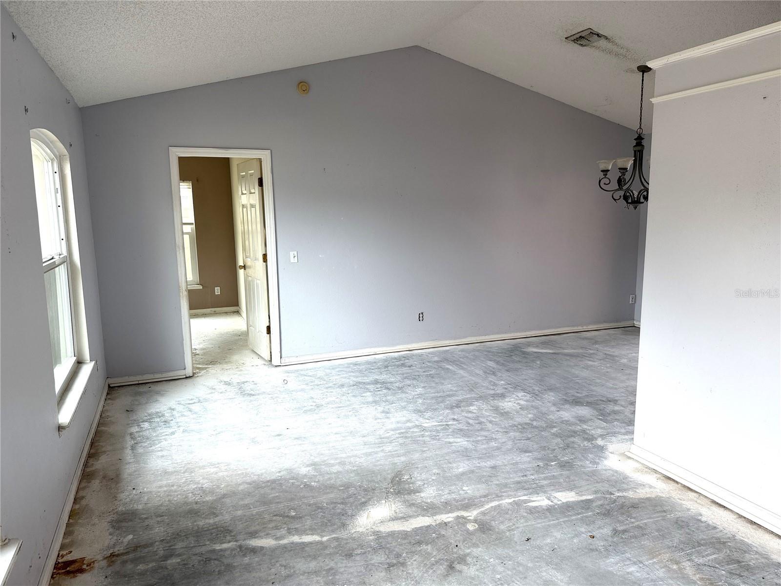 3208 Kings Ridge Ter Property Photo 2