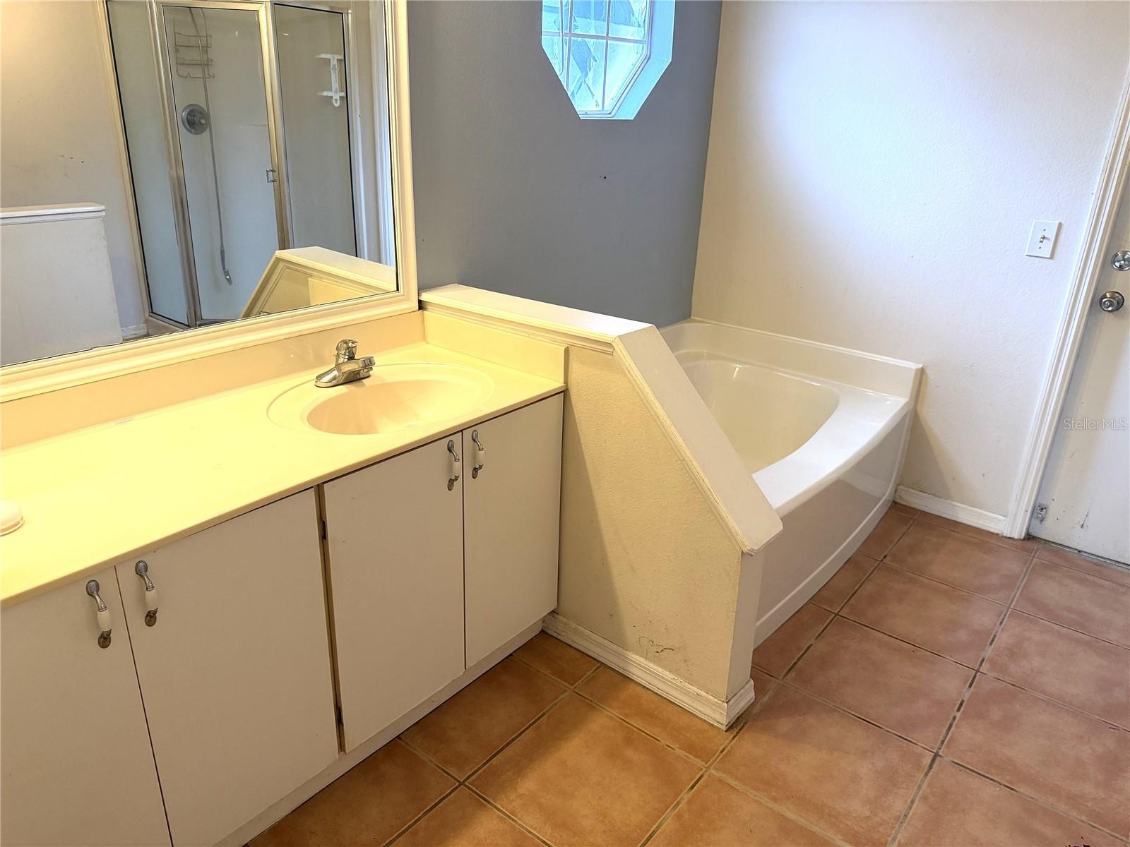 3208 Kings Ridge Ter Property Photo 9