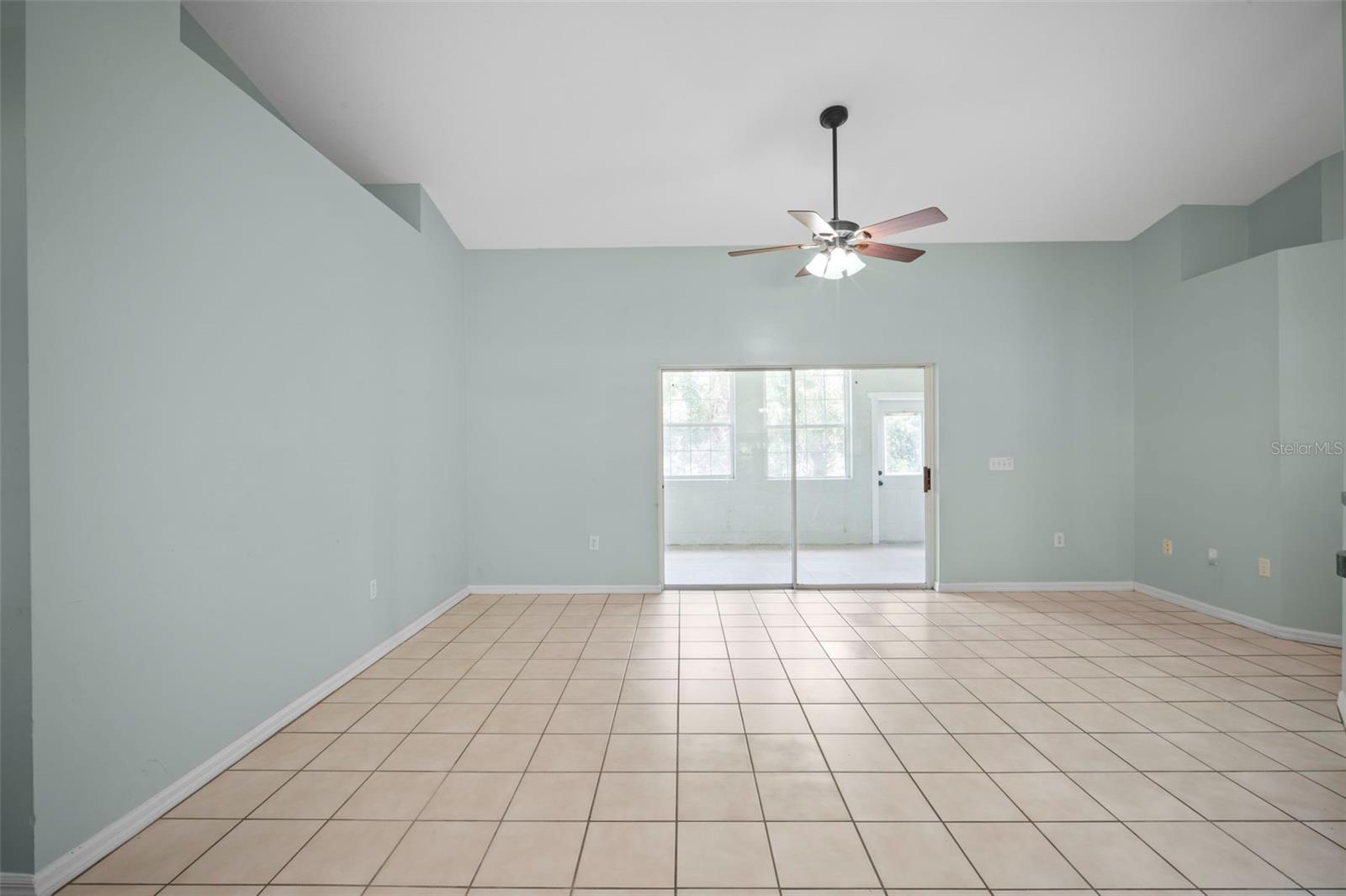 1724 Barker St Ne Property Photo 13