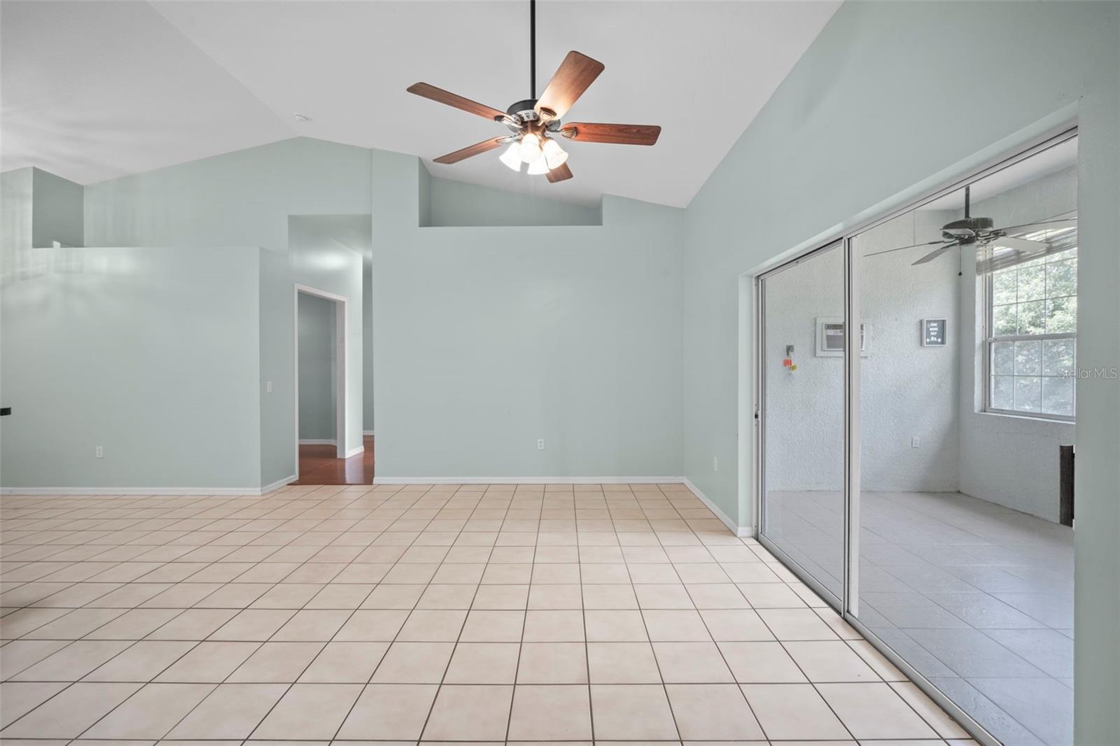 1724 Barker St Ne Property Photo 15