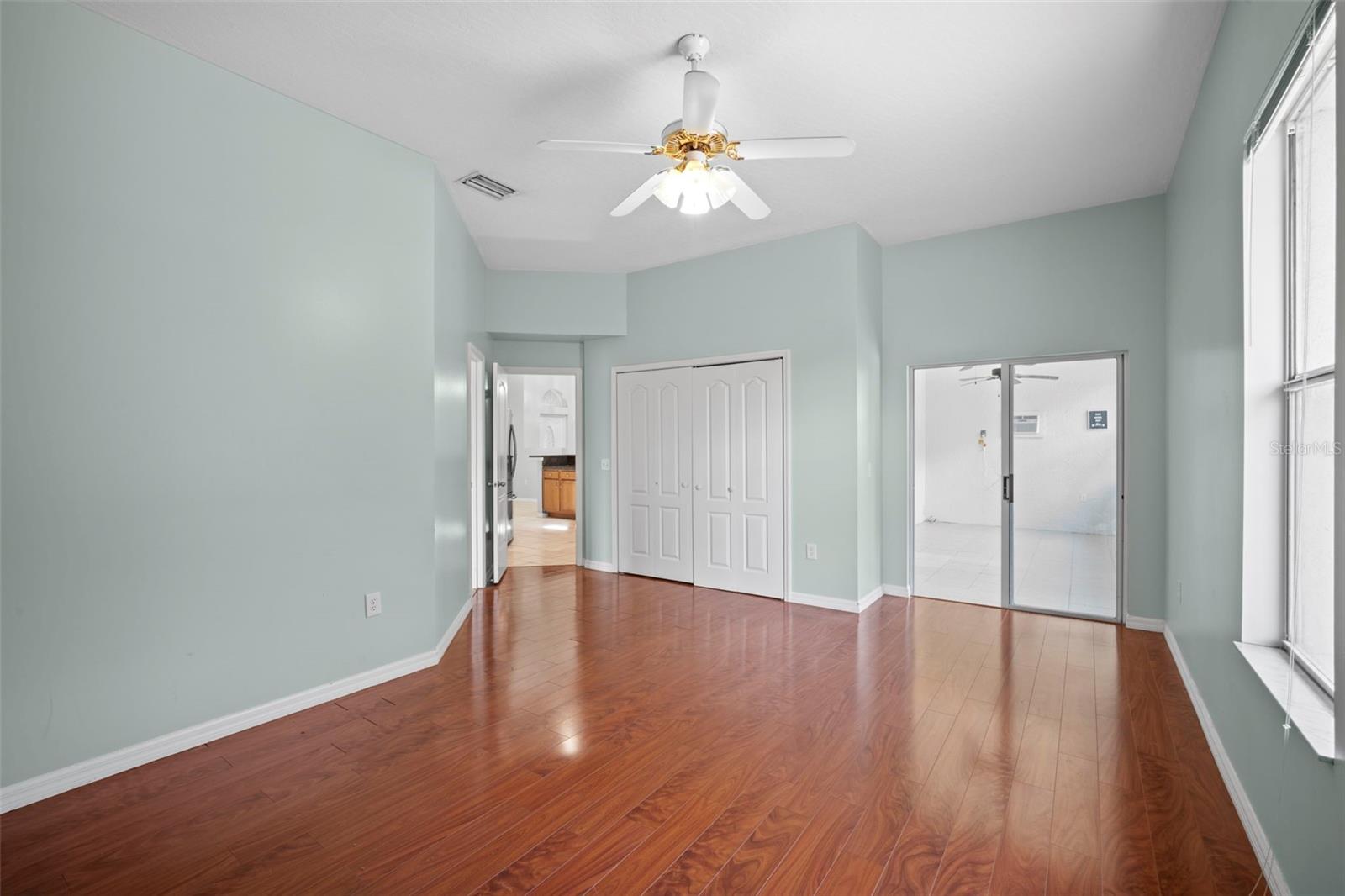 1724 Barker St Ne Property Photo 17
