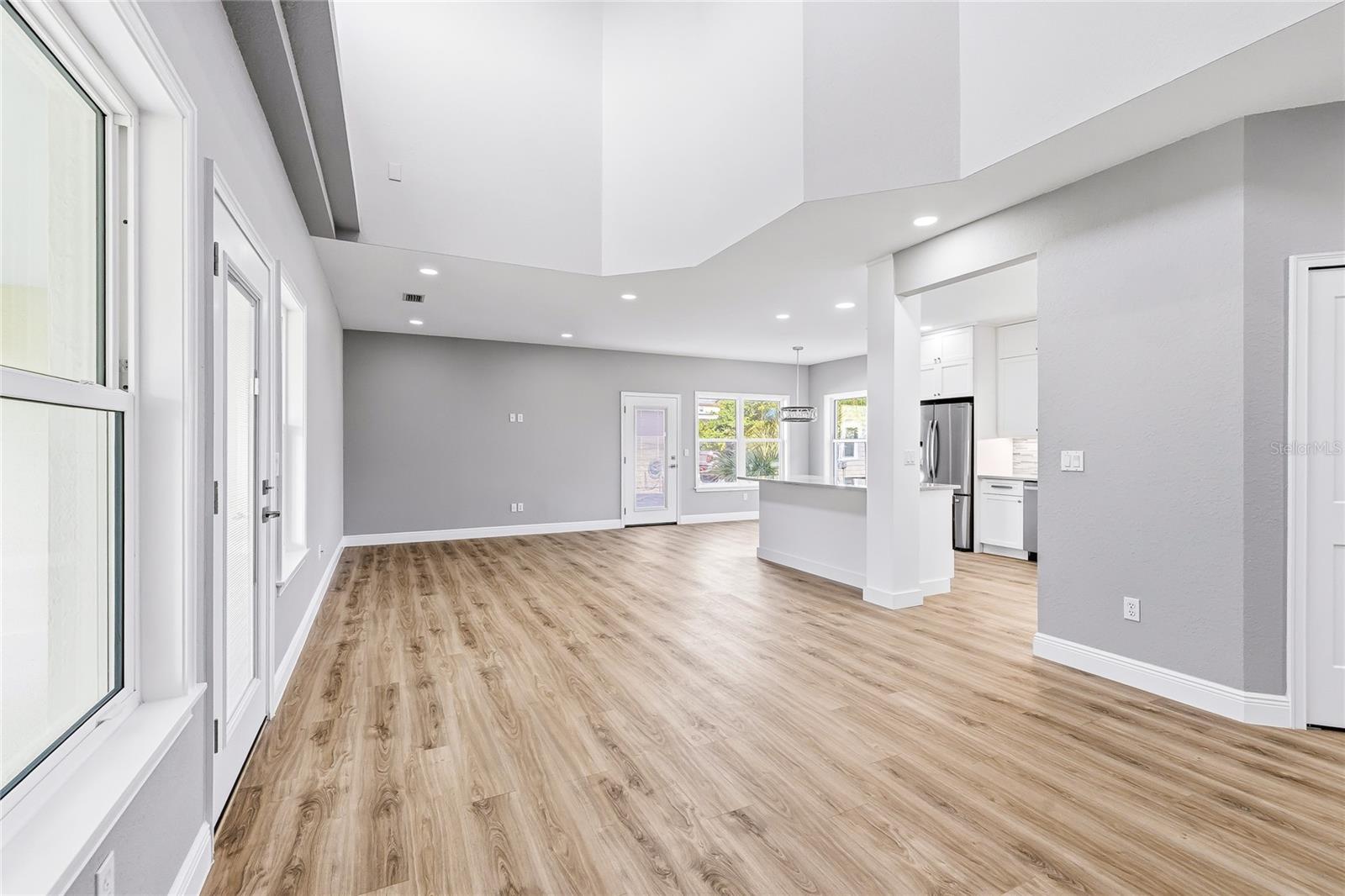 50 Alberta Ave Property Photo 21