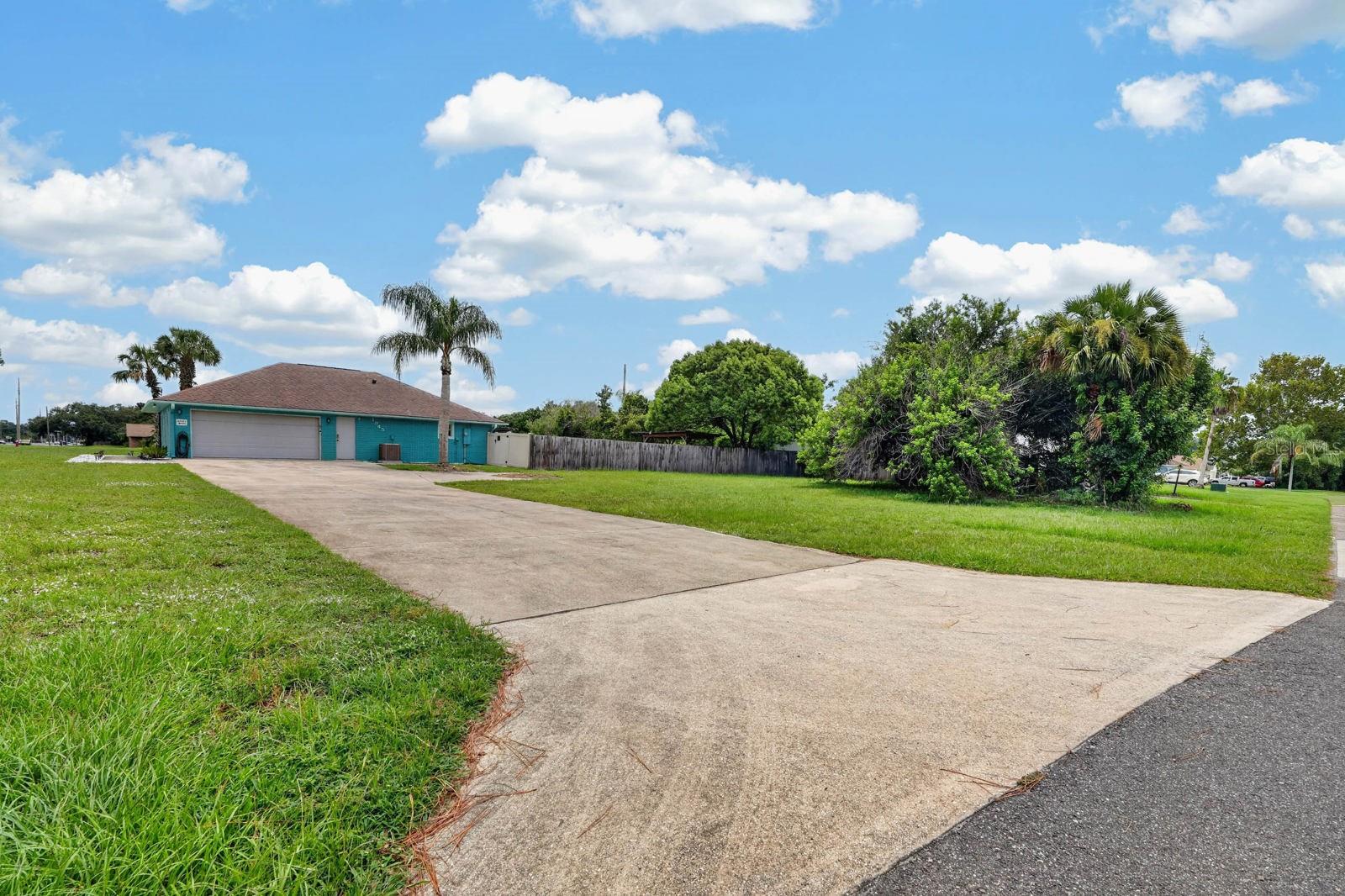 1845 Willow Oak Dr Property Photo 45