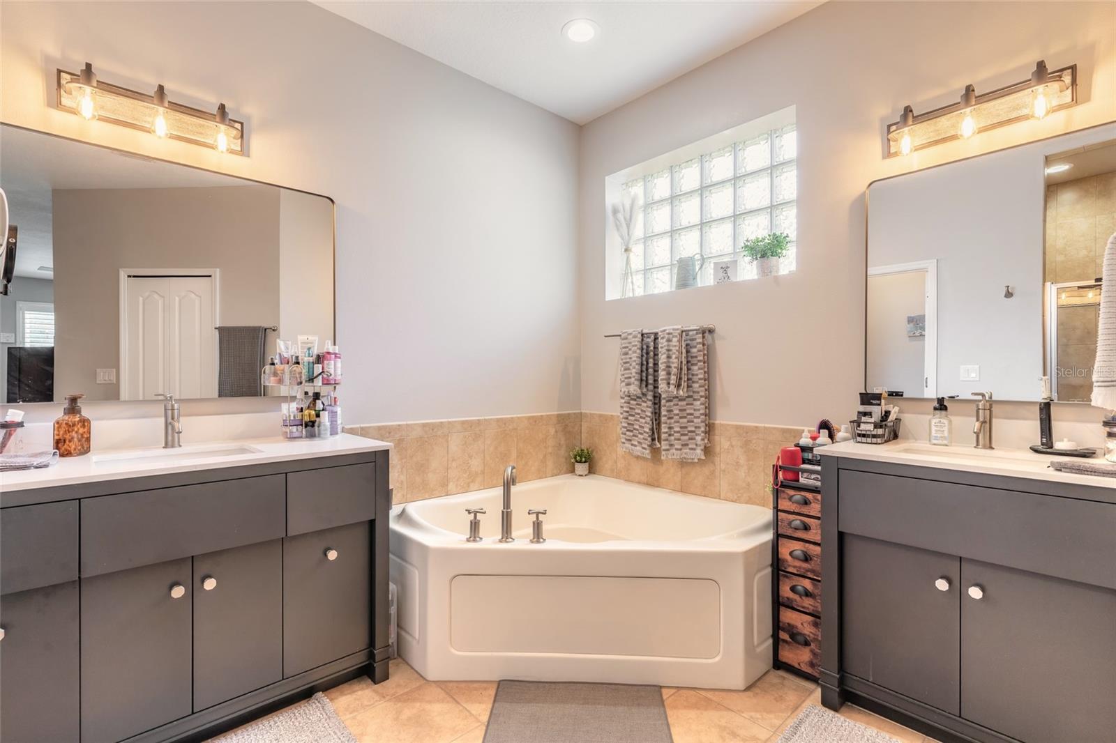 5482 Trakia Trl Property Photo 21