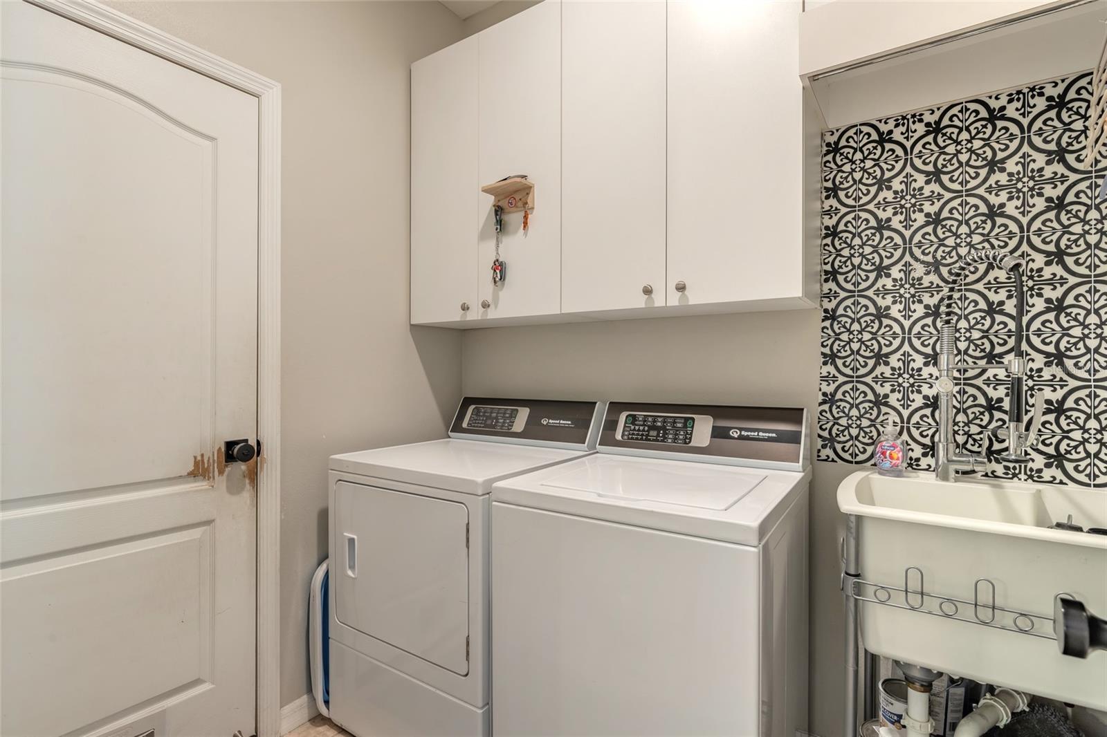 5482 Trakia Trl Property Photo 32