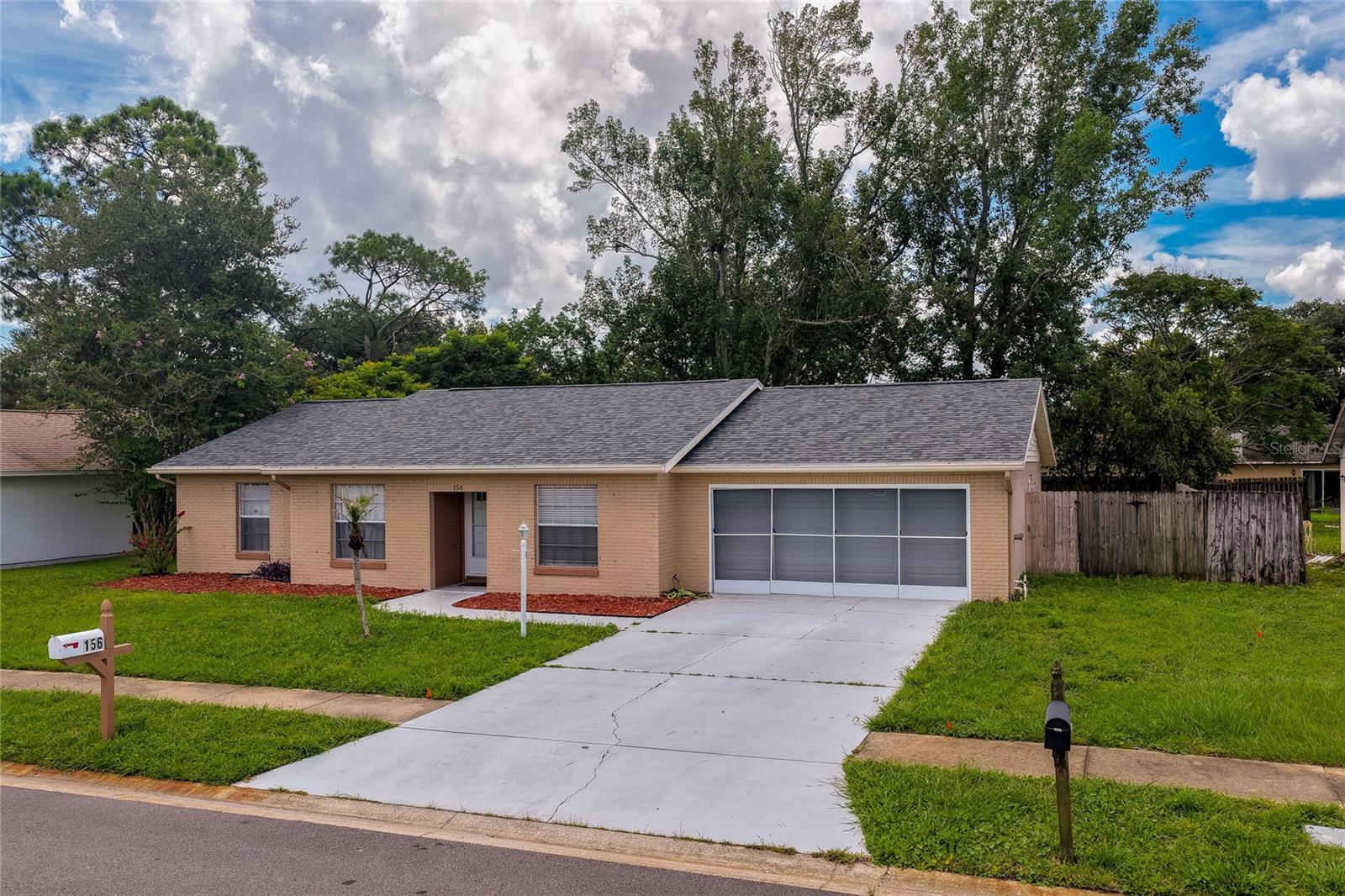 156 Springwood Dr Property Photo 3