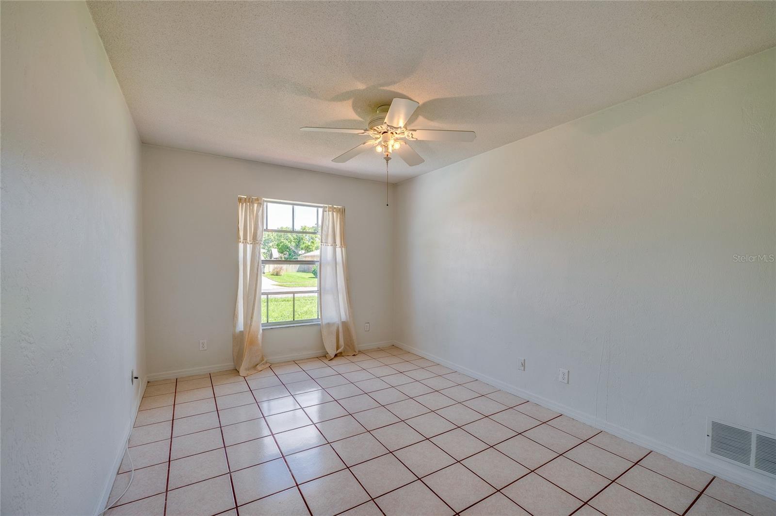 156 Springwood Dr Property Photo 23