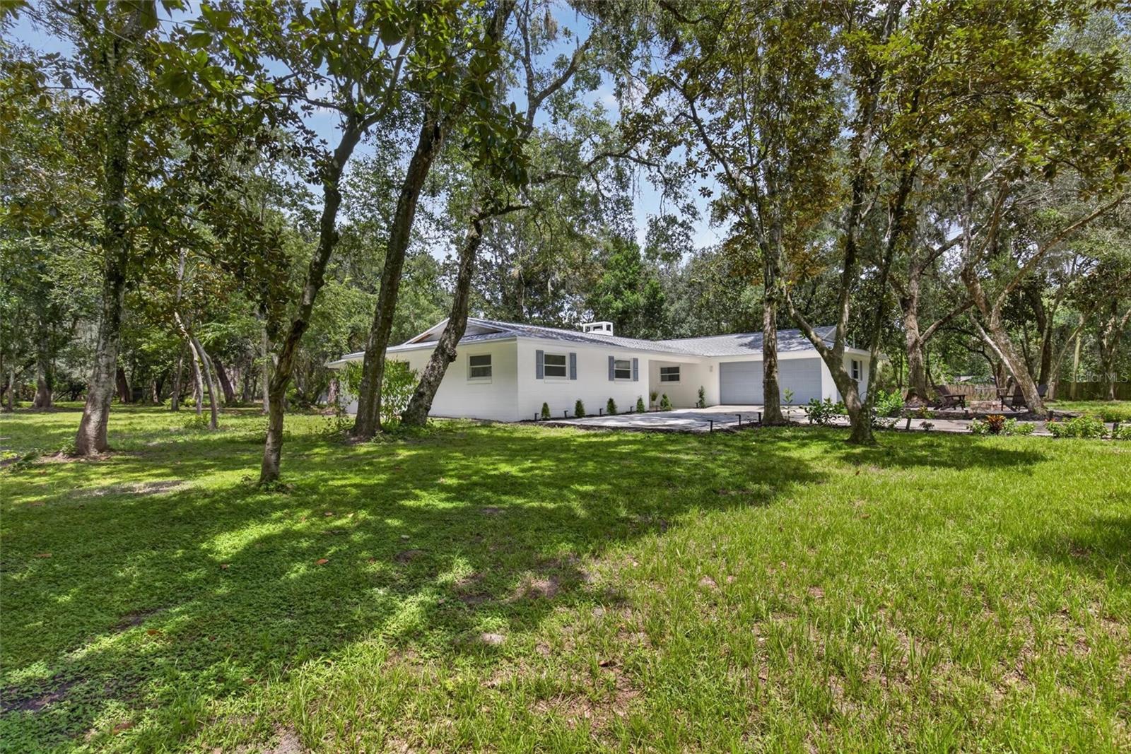 300 Scott Rd Property Photo 4