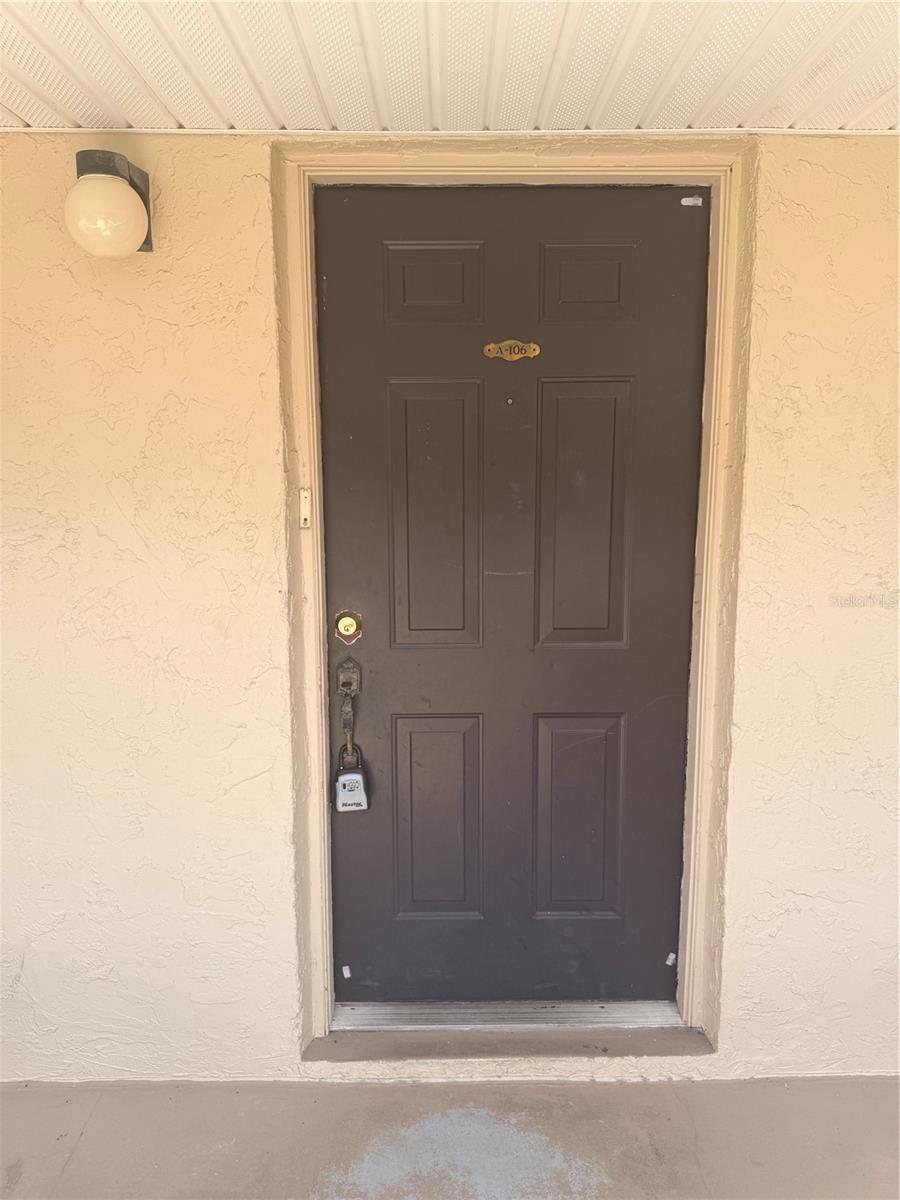 100 E Kentucky Ave #a106 Property Photo 2