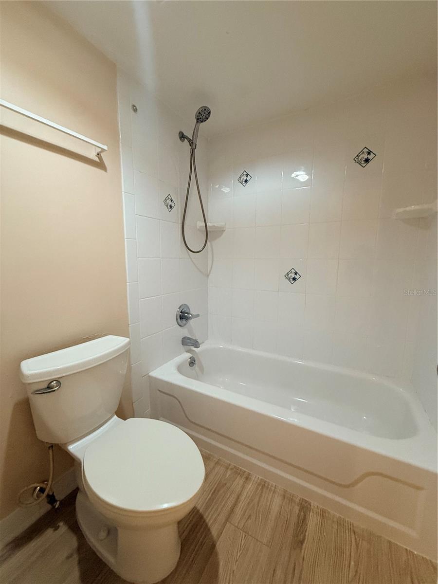 100 E Kentucky Ave #a106 Property Photo 17