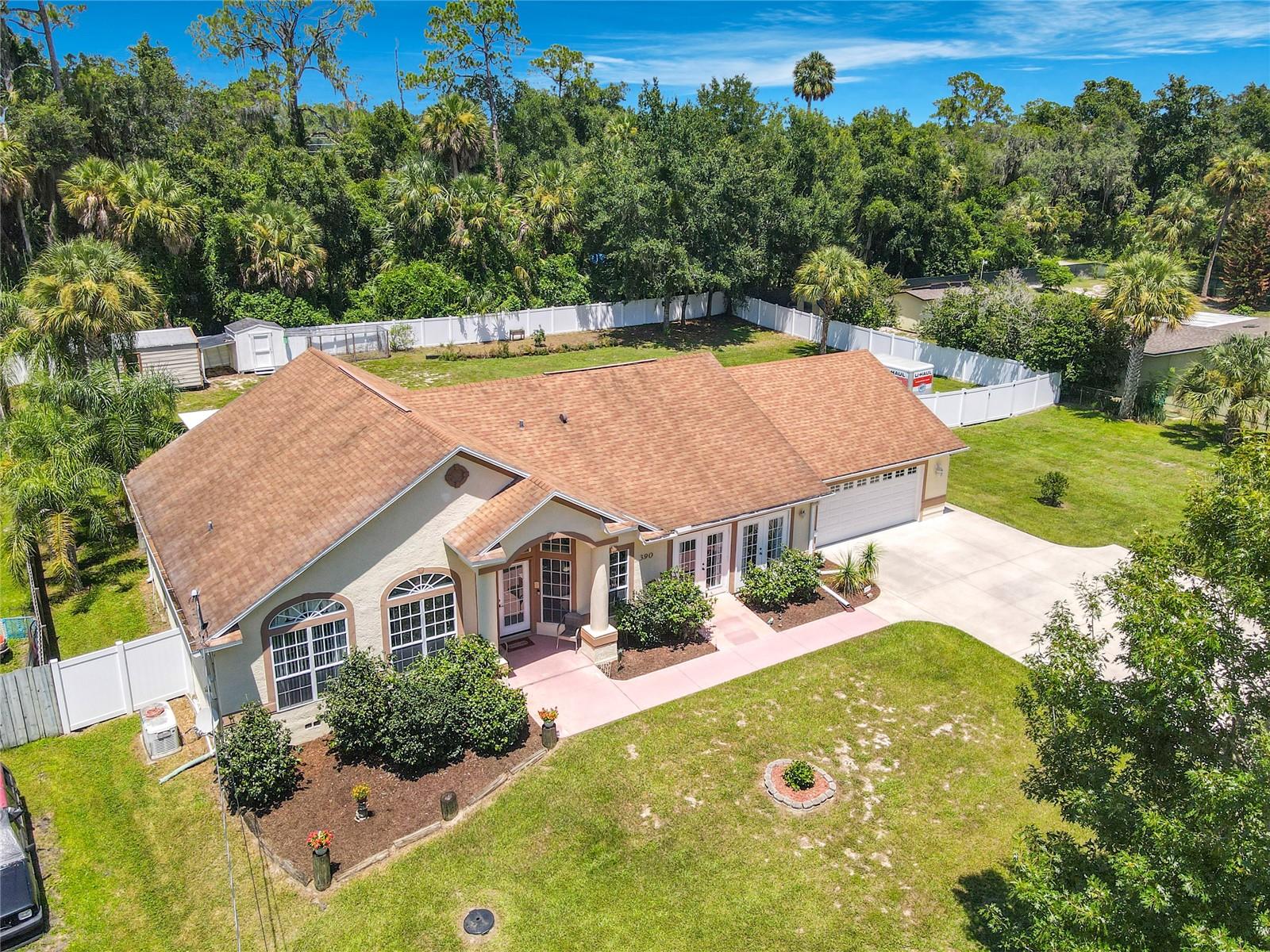 390 MAGNOLIA PL