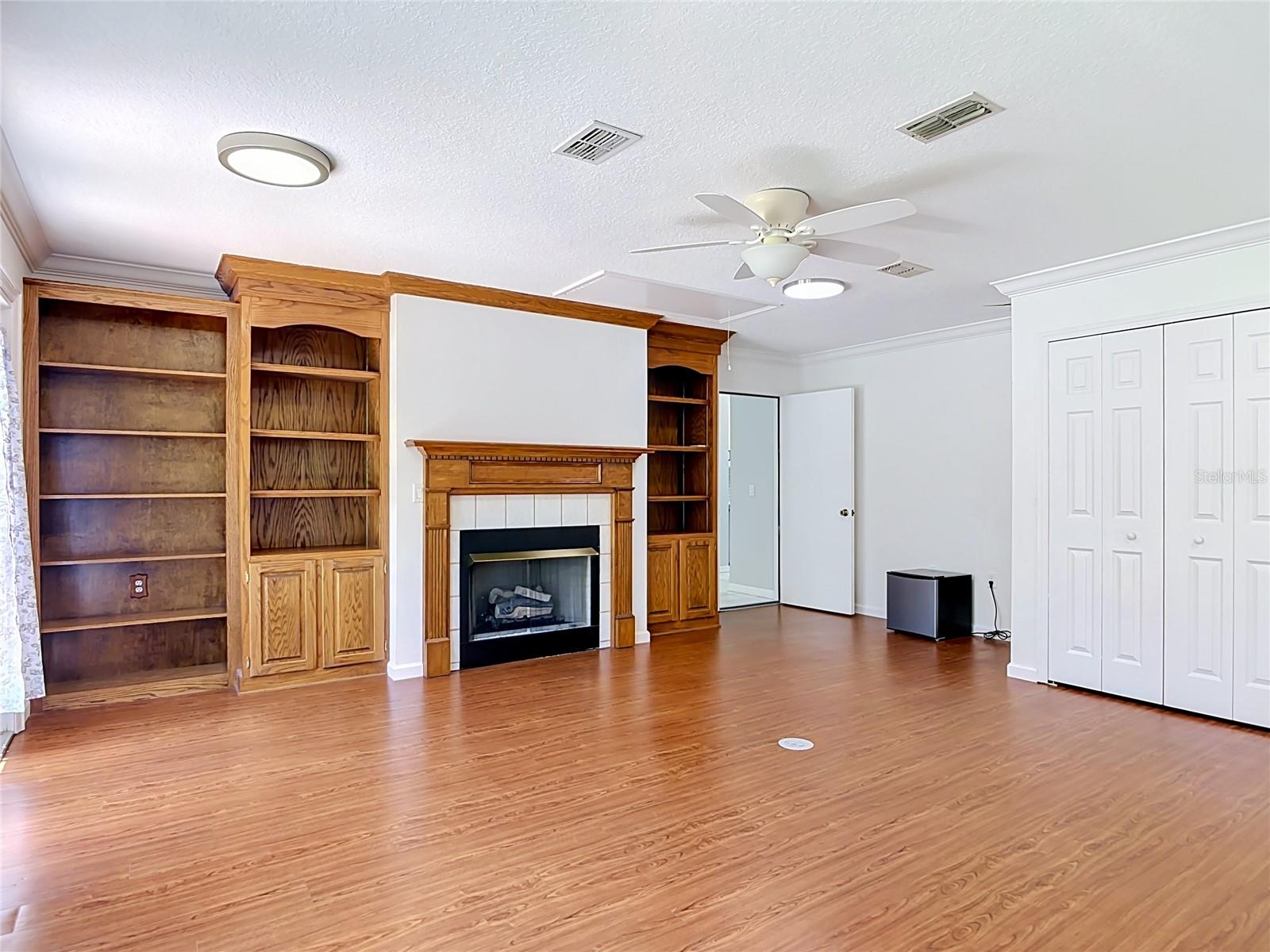 390 Magnolia Pl Property Photo 18