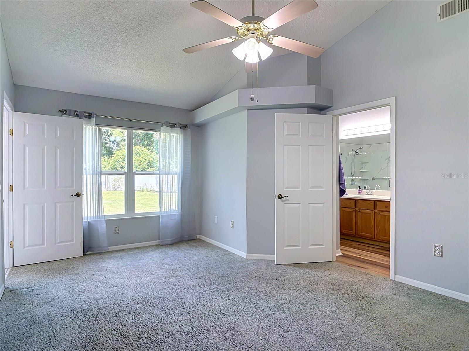 390 Magnolia Pl Property Photo 20